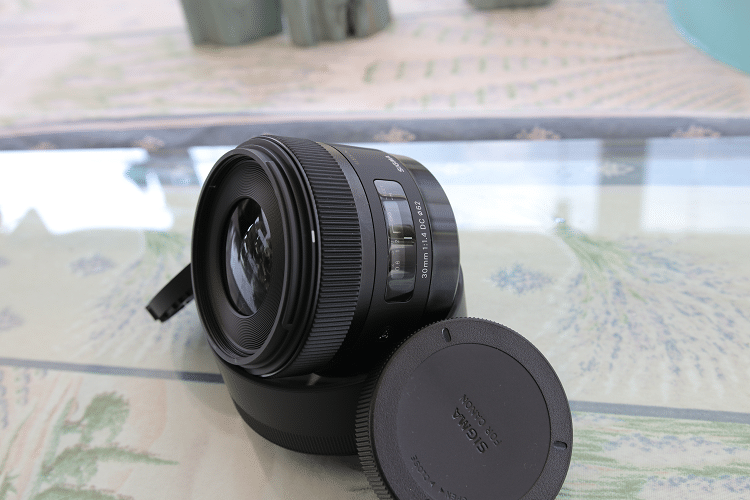 sigma 30mm 1.4 focus issues